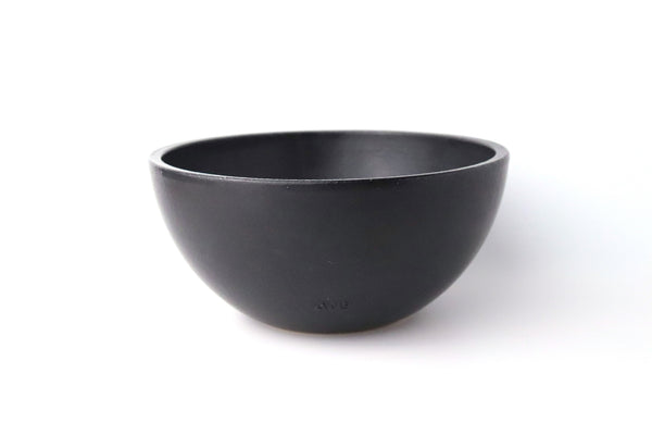 黒色の植木鉢